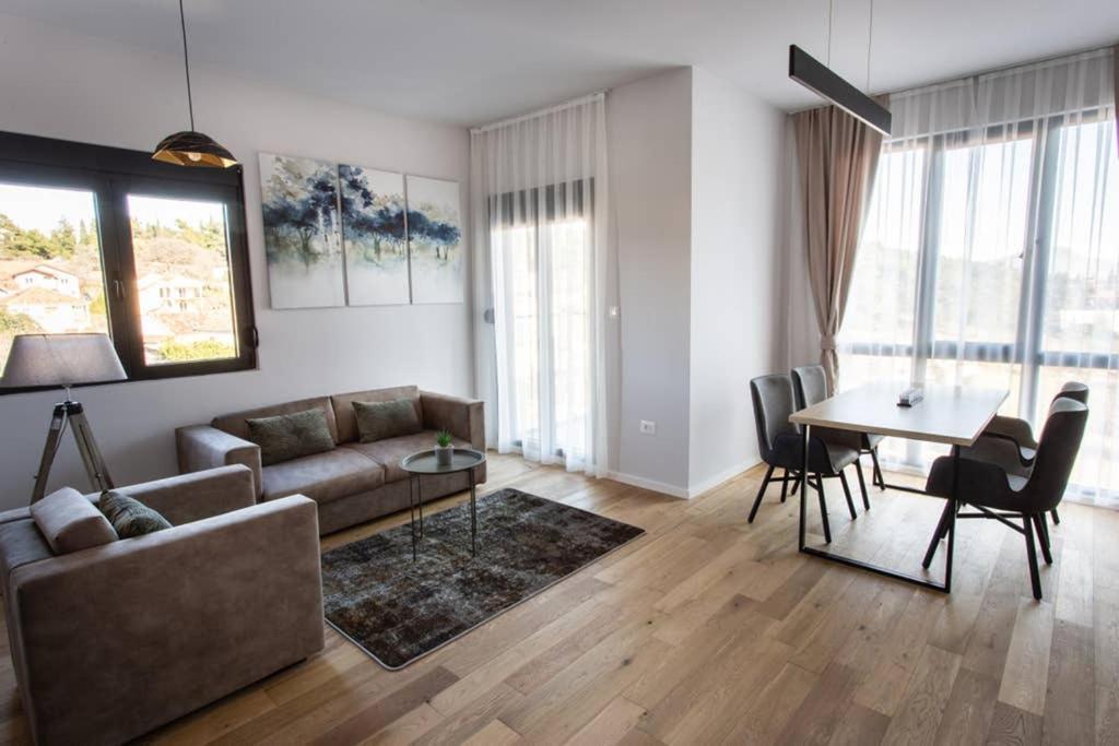 Lina - Pg, Gorica Park View Apartamento Podgorica Exterior foto